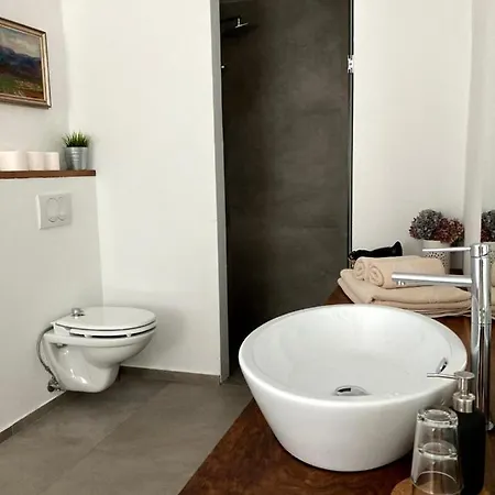 בית נופש Juvanova Hisa *